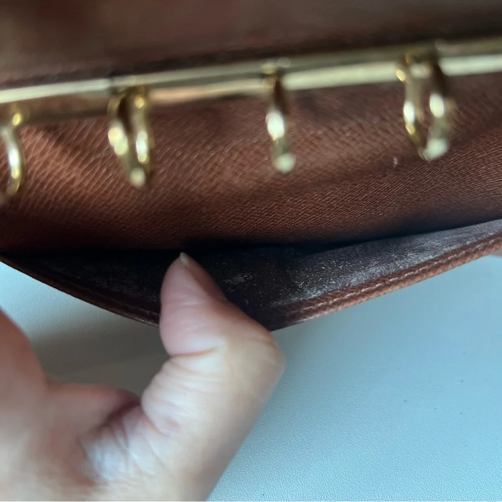 Louis Vuitton PM Size Agenda - Picture 8 of 10